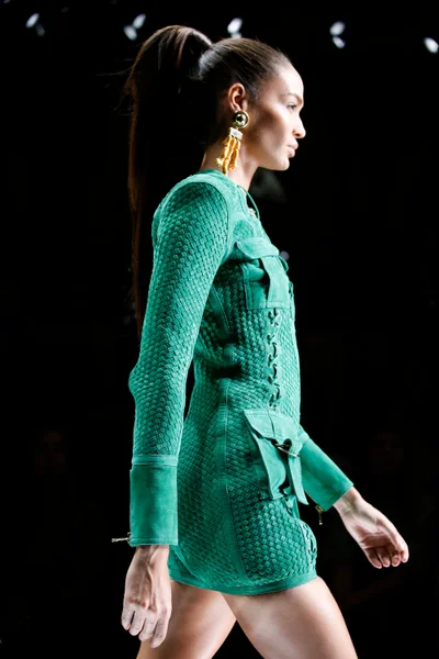 Look 38
